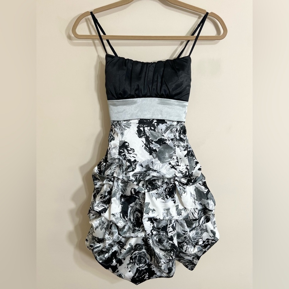 RUBY ROX Juniors Semiformal Cocktail Prom Formal Party Dress Fairy Bow Size‎ 1